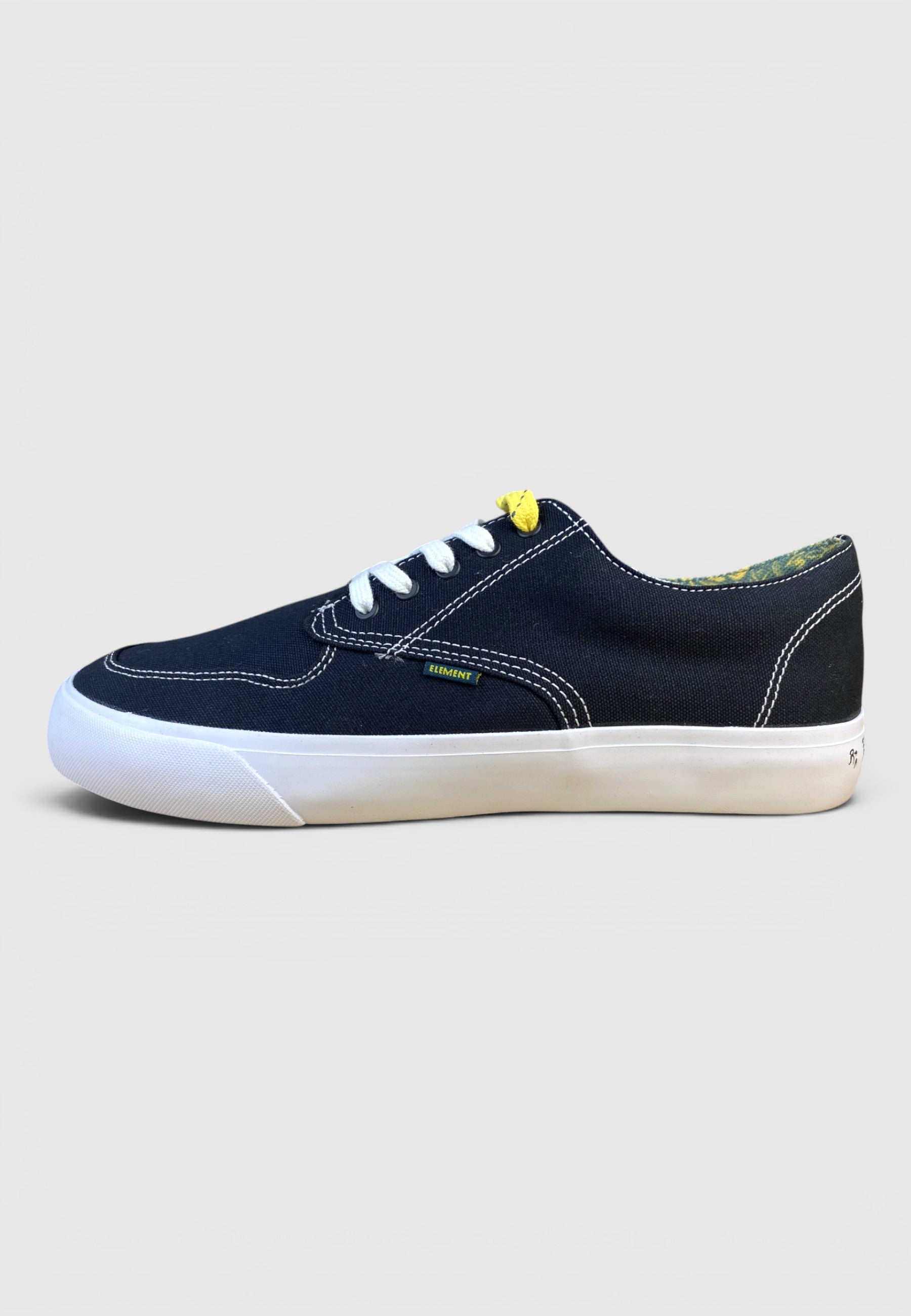 Element Basket Noire