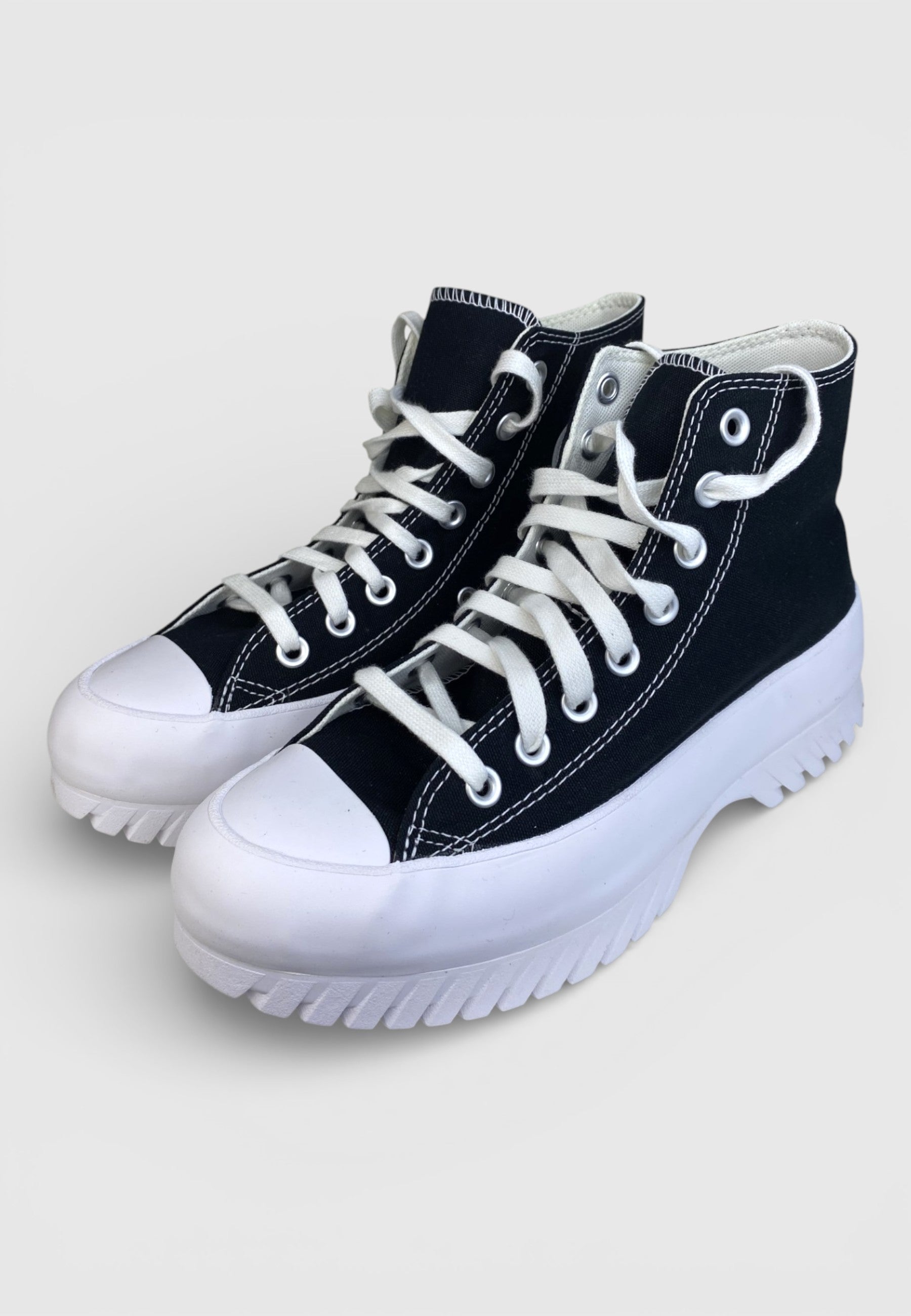 Converse Ctas Lugged 2.0 Hi Noire