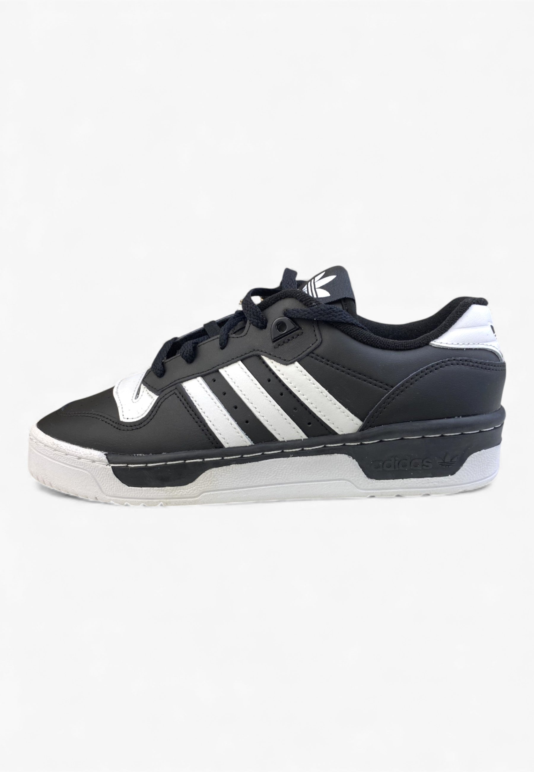 Adidas Rivalry Low Noire et Blanche