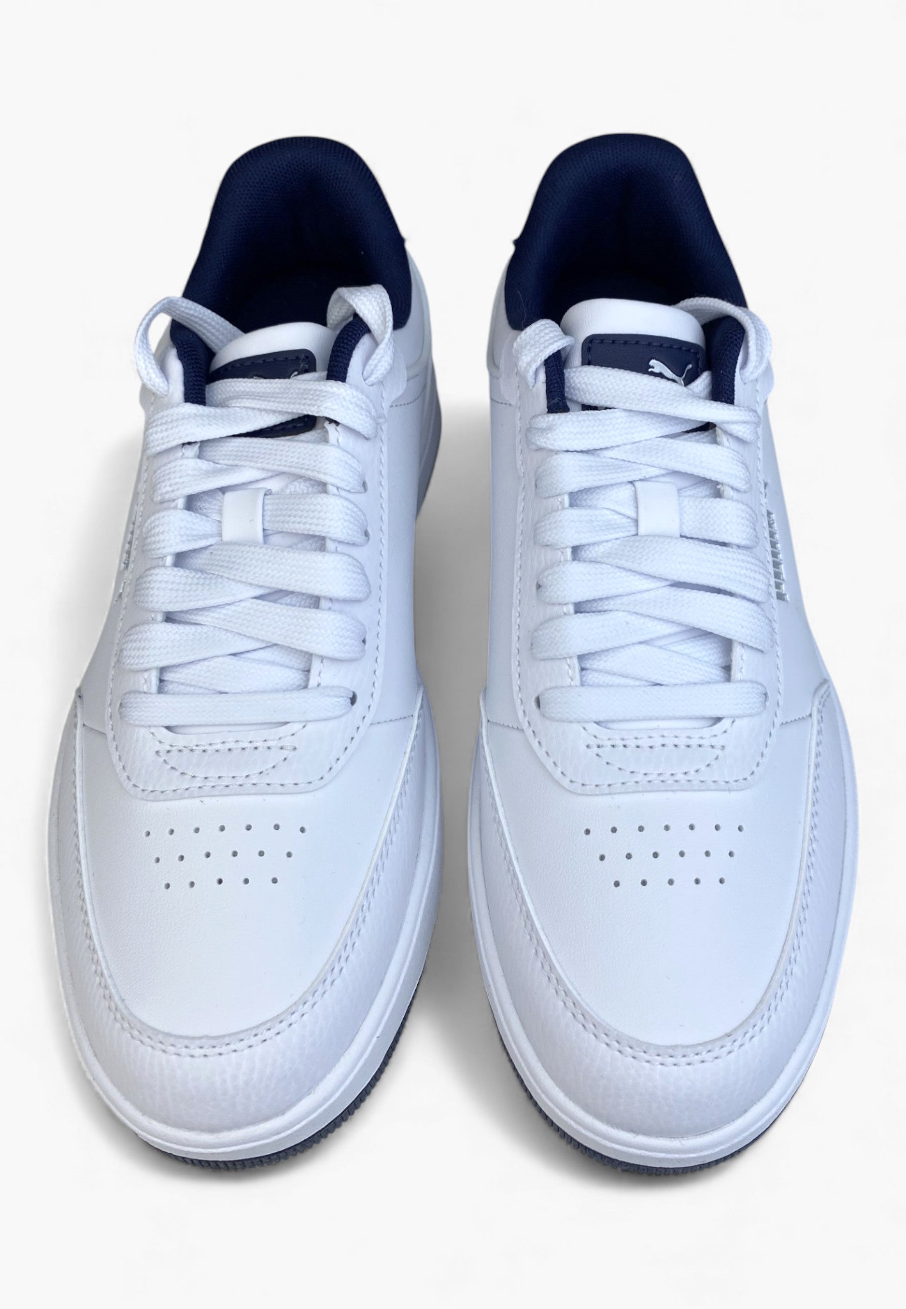 Puma Canasta Blanche et marine