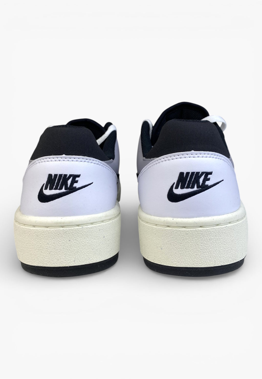 Nike Full Force Blanche et Grise